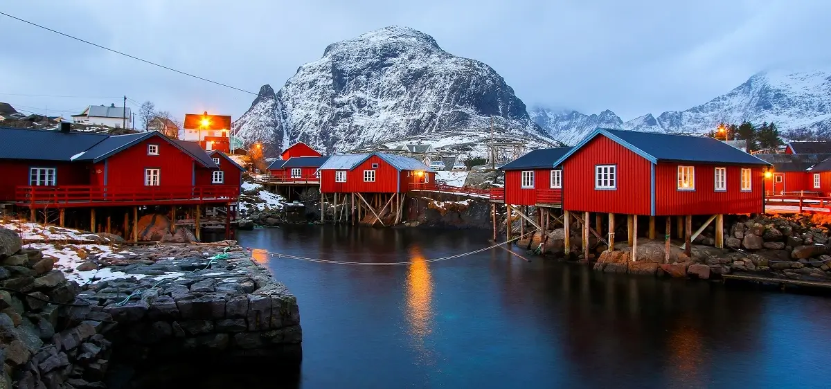 holiday along route e10 and experience some of Scandinavia's most beautiful places